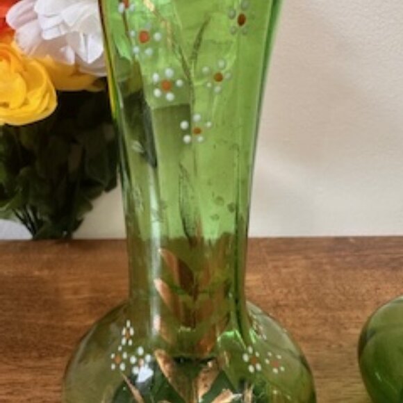 Antique Victorian Green Ruffle Glass Vases Hand Painted Enamel Florals and Gold - Picture 6 of 7